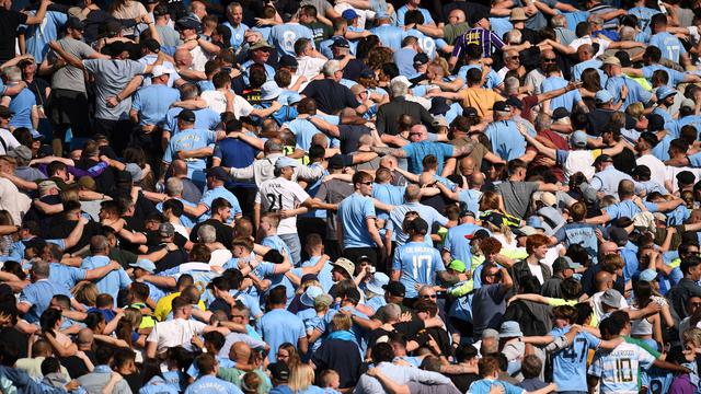 Info Main Bola Hasil Liga Inggris: Kalahkan Chelsea, Pesta Juara Manchester City Sempurna