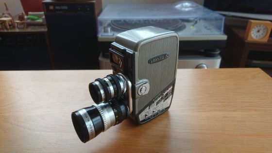ぜんまい仕掛けのデジタルカメラ Hi-Vision