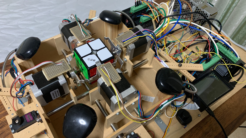 2x2x2ルービックキューブを解くロボットを作った