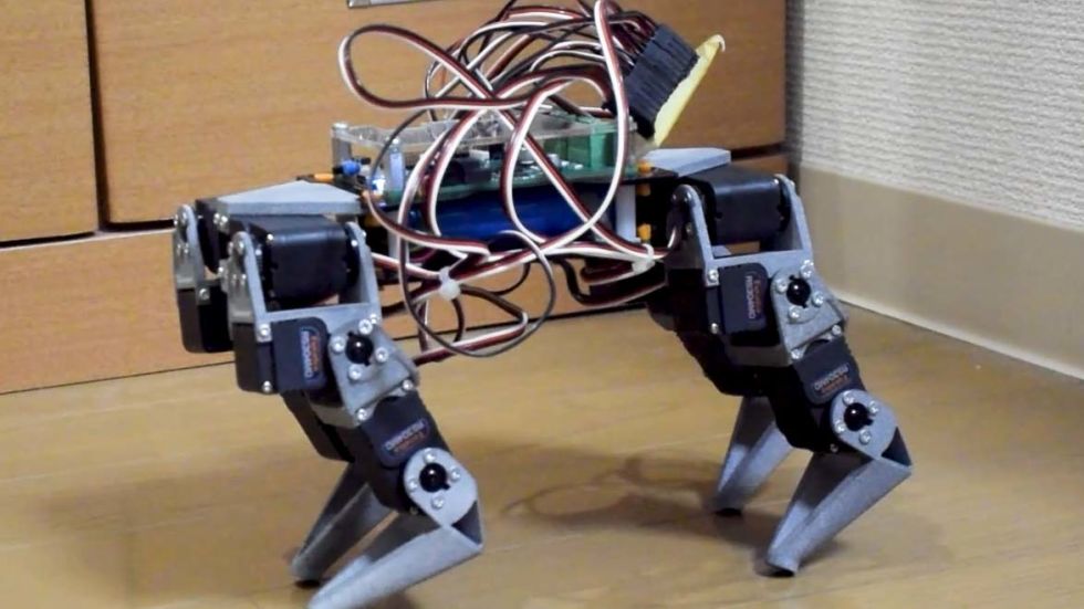 RECoreで4足歩行ロボットを作ってみた
