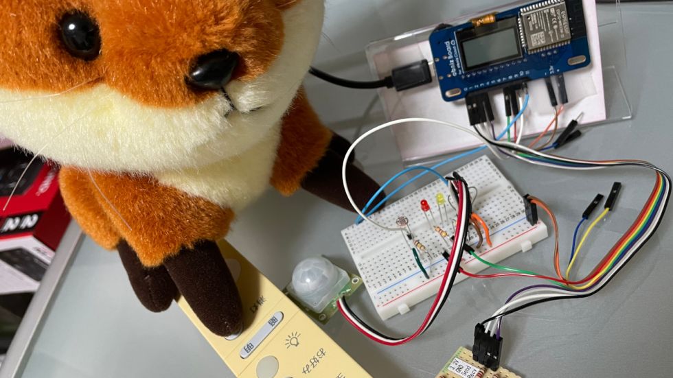 !!在宅ワークの頼もしい味方!!　作業部屋の照明消し忘れを止める装置『Light番』