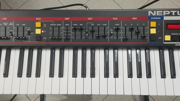 Behringer Neptune 80