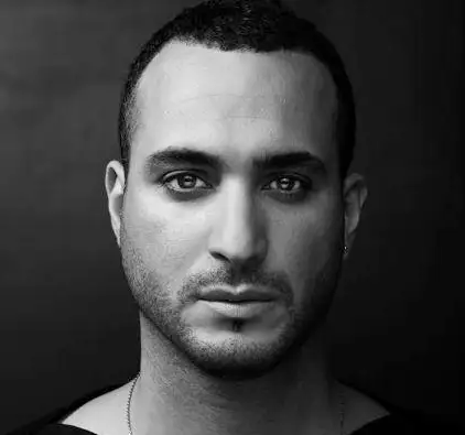 10 x 4 – Loco Dice