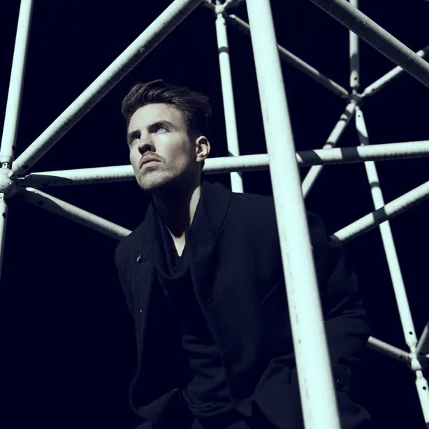 Covering Tracks: Tommy Four Seven