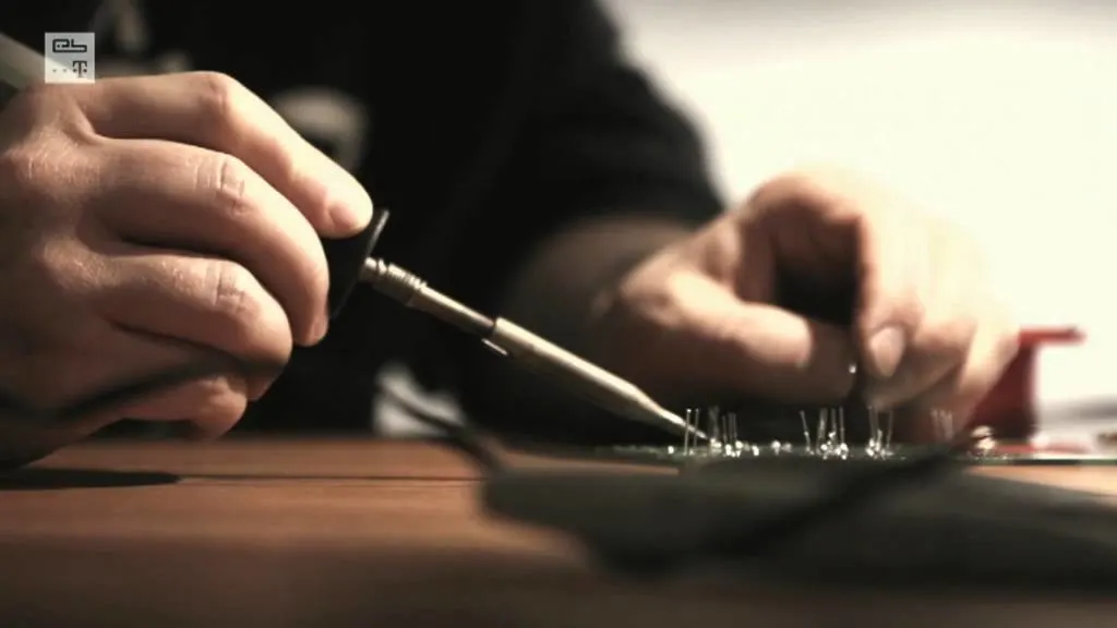 Build Your Own Mini-Synth With LeafAudio at EB’s Spring Festivals
