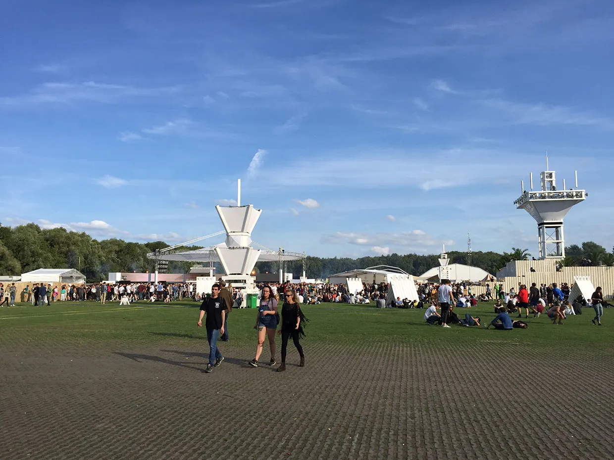 Experience Dekmantel 2015 in Photos and Videos