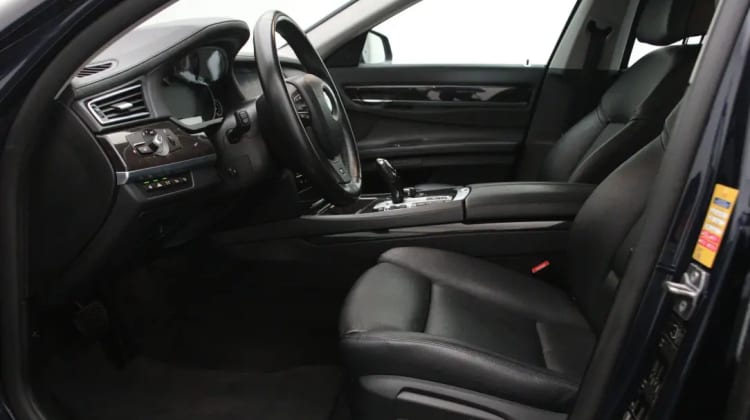 BMW 730