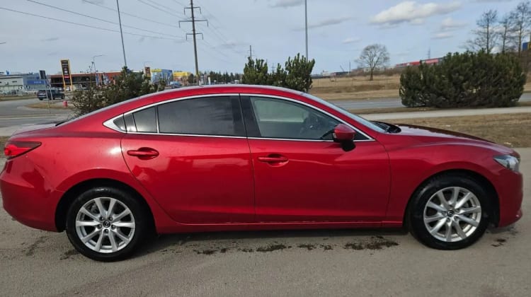 Mazda 6