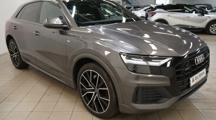 Audi Q8