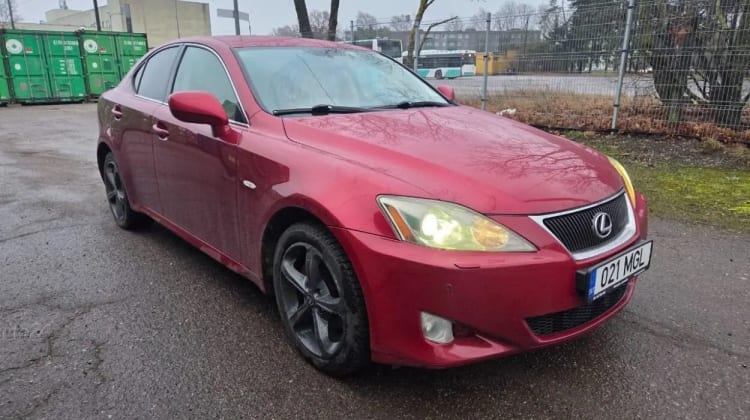 Lexus IS 220