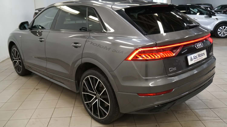 Audi Q8