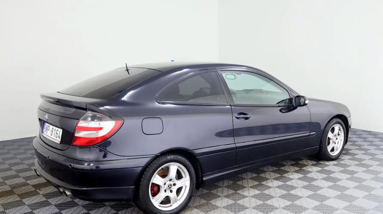 Mercedes-Benz C 220