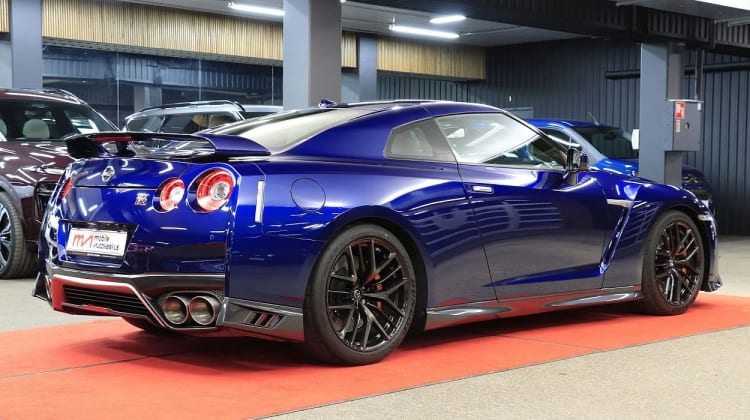 Nissan GT-R