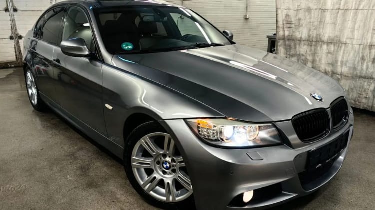 BMW 320