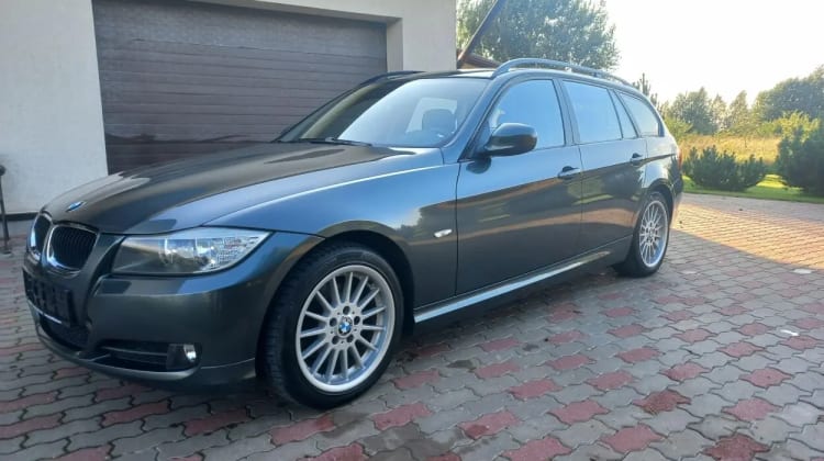 BMW 320