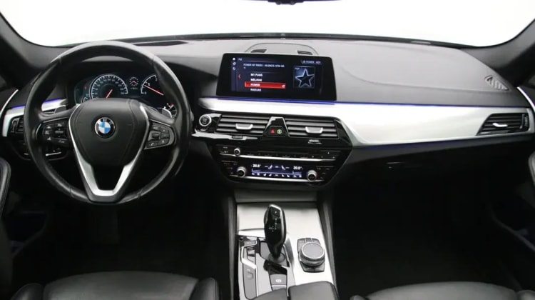 BMW 530