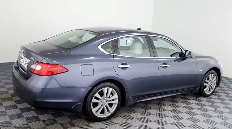 Infiniti M35