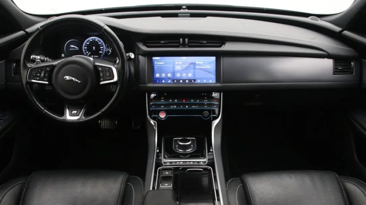 Jaguar XF