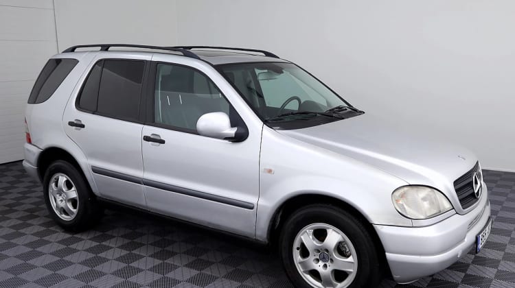 Mercedes-Benz ML 270 preview