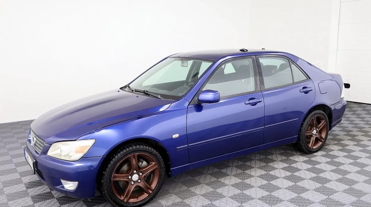 Lexus IS 200