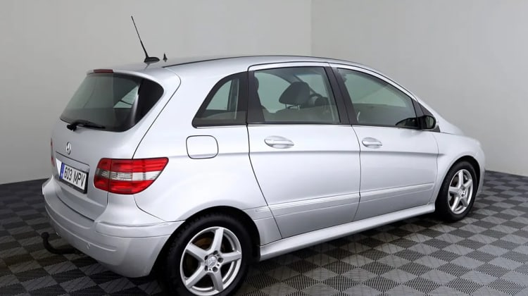 Mercedes-Benz B 200