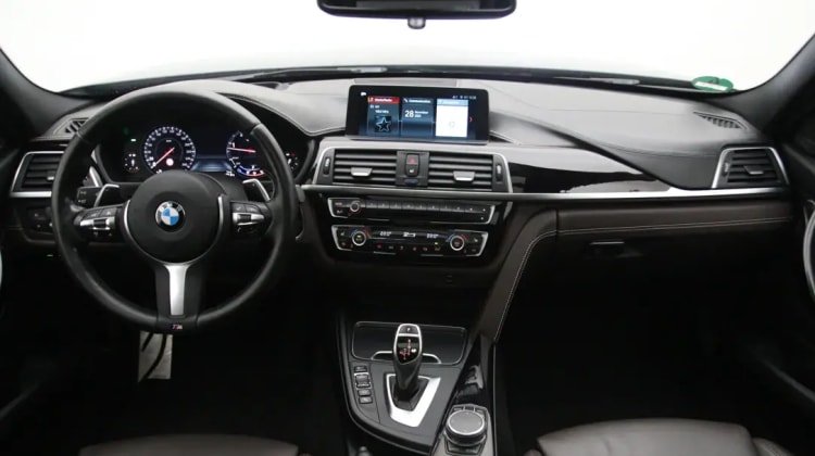 BMW 335