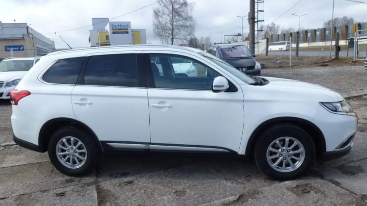 Mitsubishi Outlander