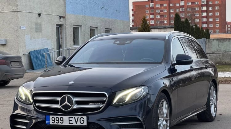 Mercedes-Benz E 220 preview