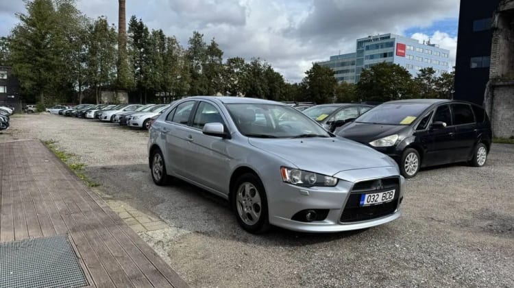 Mitsubishi Lancer