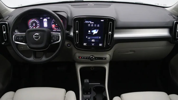 Volvo XC40
