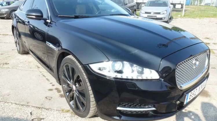 Jaguar XJ