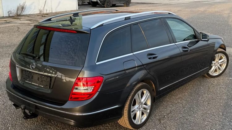 Mercedes-Benz C 220