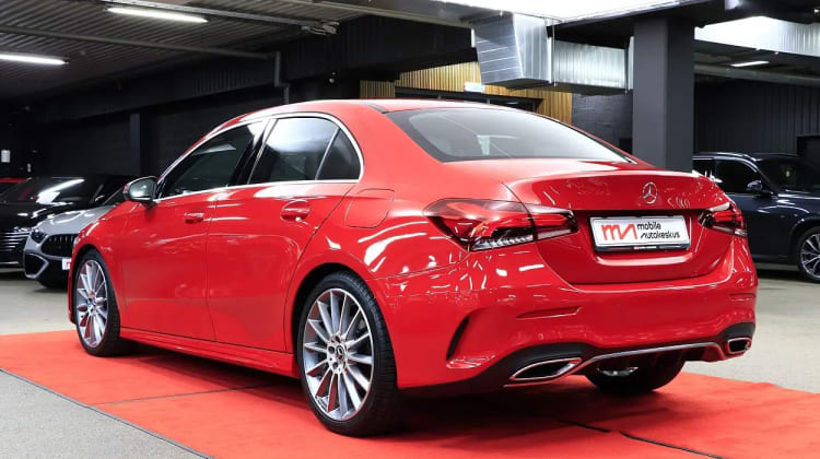 Mercedes-Benz A 200