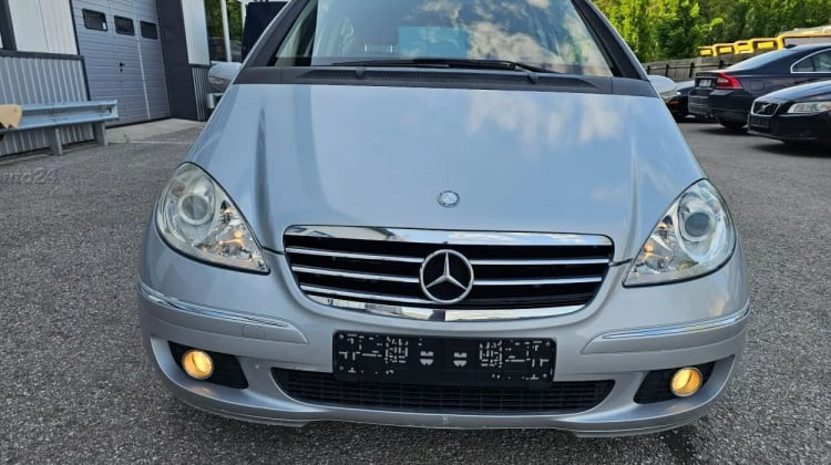 Mercedes-Benz A 180