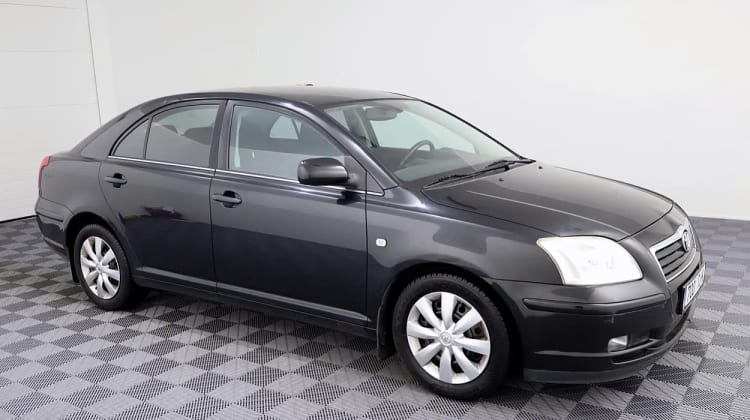 Toyota Avensis preview
