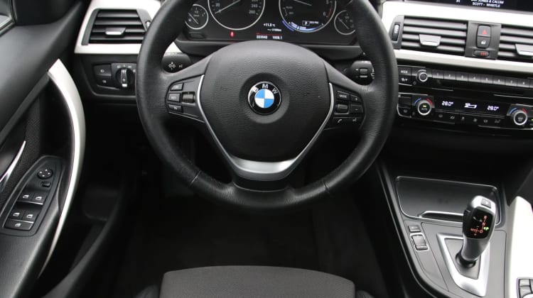 BMW 320 16