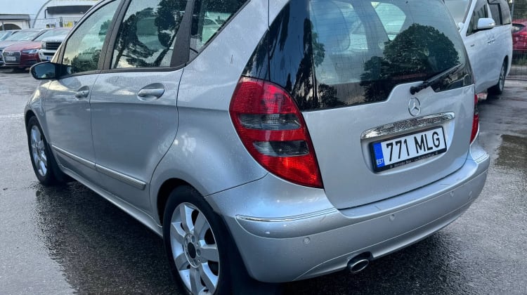 Mercedes-Benz A 200