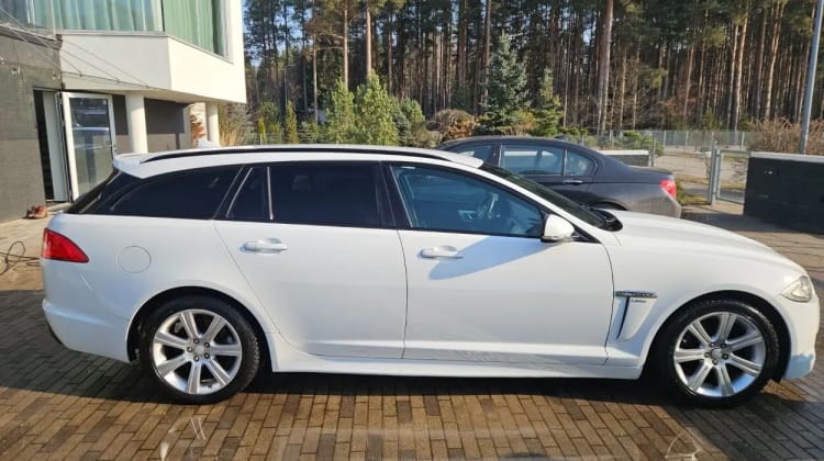 Jaguar XF