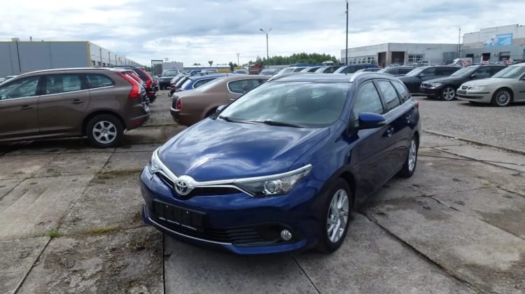 Toyota Auris Touring Sports