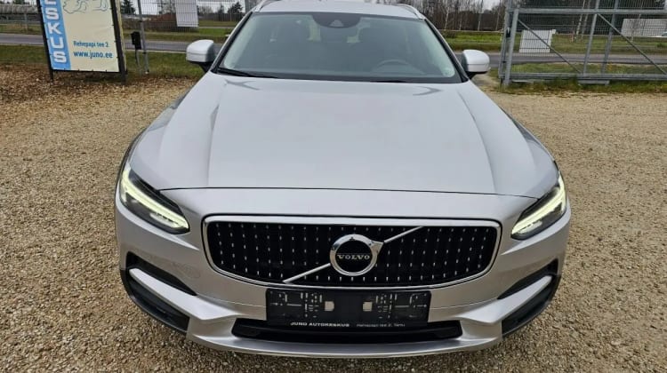 Volvo V90 Cross Country