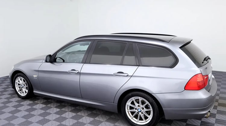 BMW 320