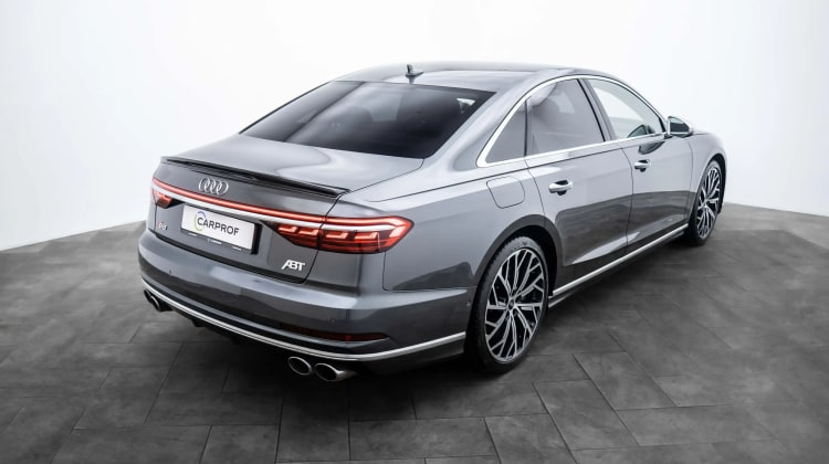 Audi S8