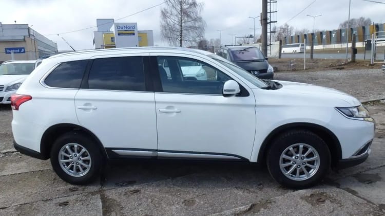 Mitsubishi Outlander