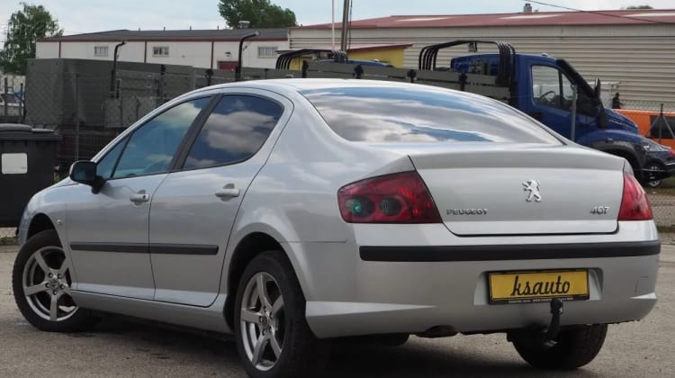 Peugeot 407