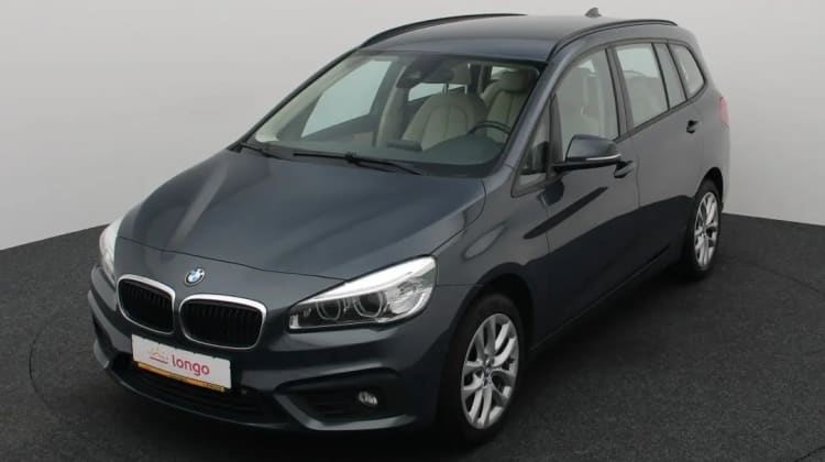 BMW 220 preview