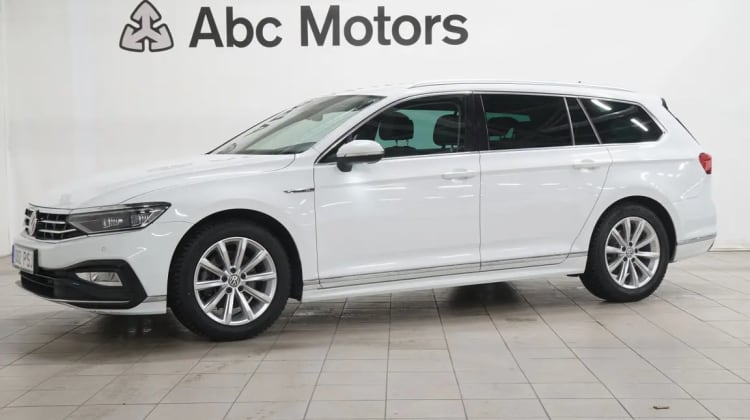 Volkswagen Passat preview