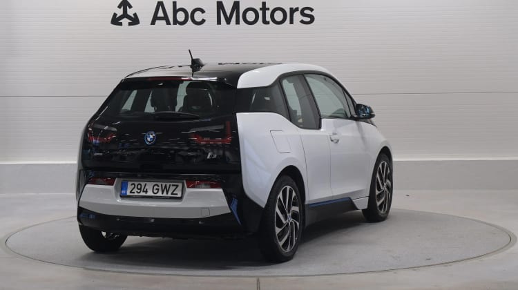 BMW i3