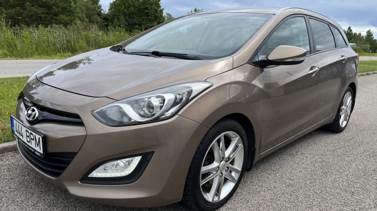 Hyundai i30 preview