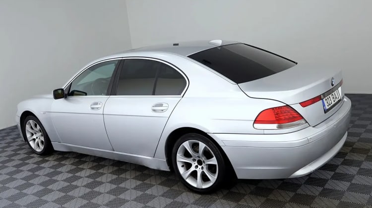 BMW 730
