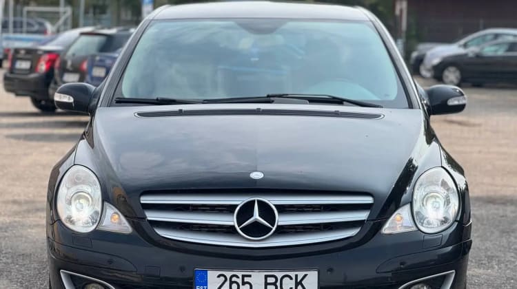 Mercedes-Benz R 320 preview
